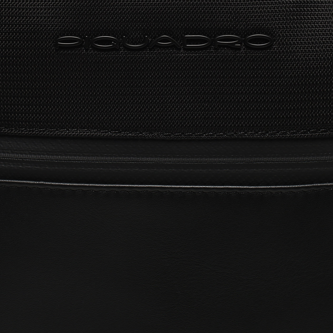 Сумка-рюкзак на одно плечо Piquadro Orion