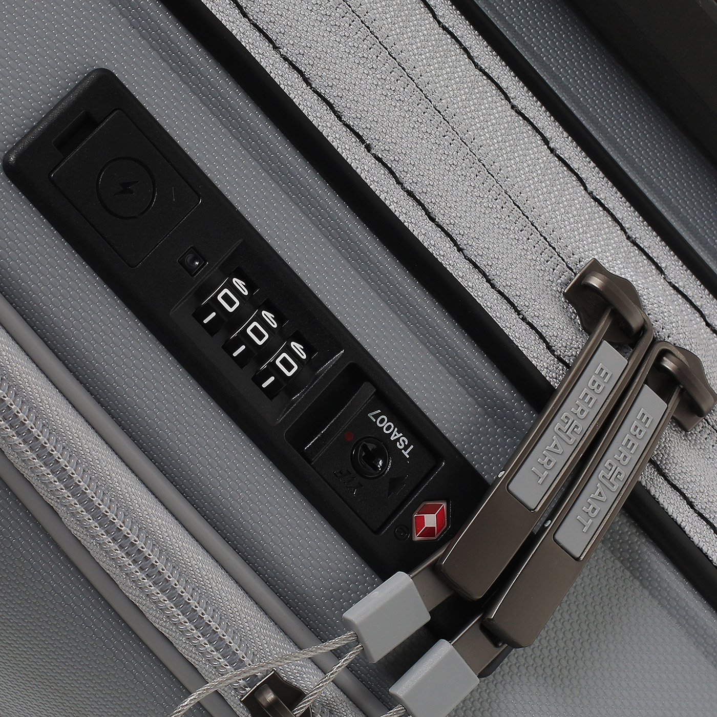 Чемодан маленький S из полипропилена Eberhart Link